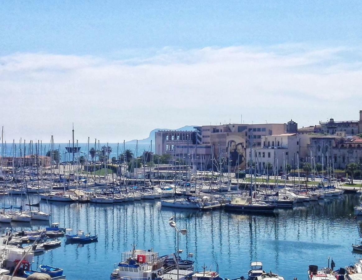 Casadamare Apartment Palermo Luaran gambar